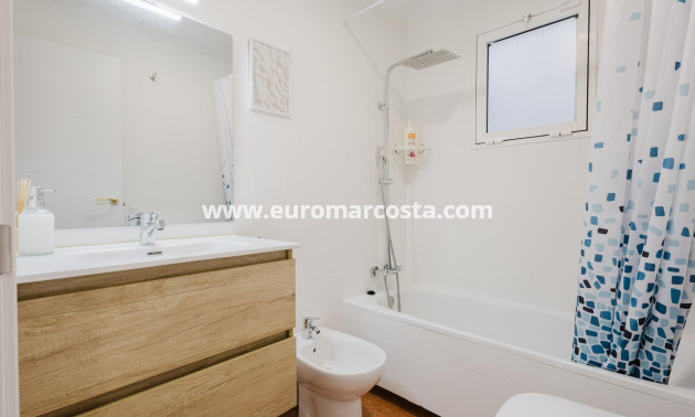 Sale - Apartment / flat - Torrevieja - TORREVIEJA