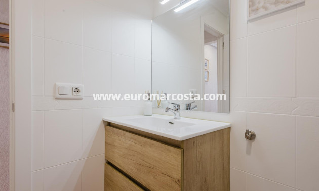 Sale - Apartment / flat - Torrevieja - TORREVIEJA