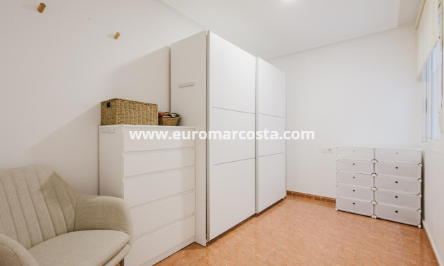 Sale - Apartment / flat - Torrevieja - TORREVIEJA