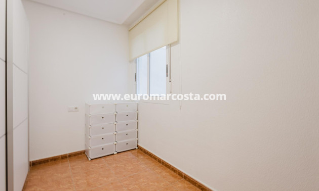 Sale - Apartment / flat - Torrevieja - TORREVIEJA