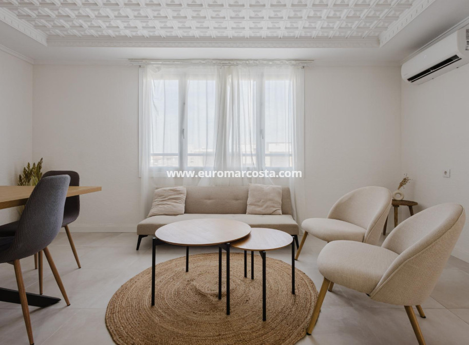 Objekte zum Wiederverkauf - Wohnung - Torrevieja - TORREVIEJA