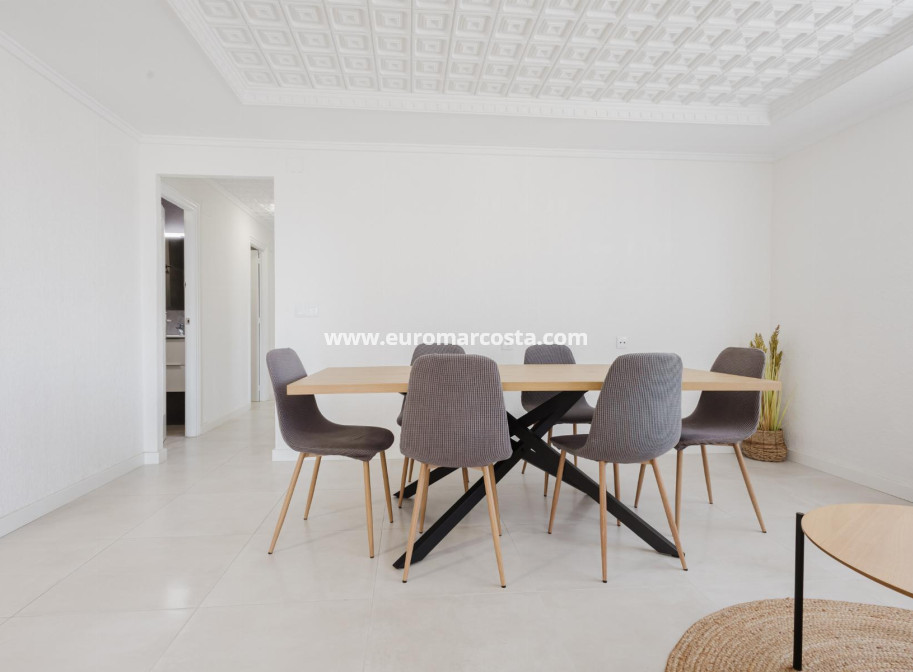 Objekte zum Wiederverkauf - Wohnung - Torrevieja - TORREVIEJA