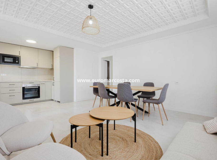 Objekte zum Wiederverkauf - Wohnung - Torrevieja - TORREVIEJA