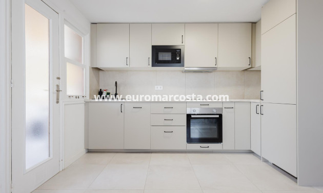 Objekte zum Wiederverkauf - Wohnung - Torrevieja - TORREVIEJA