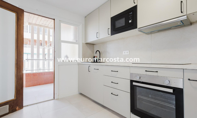 Objekte zum Wiederverkauf - Wohnung - Torrevieja - TORREVIEJA