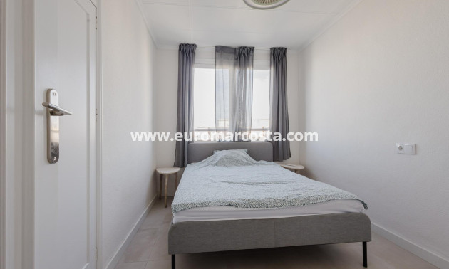 Objekte zum Wiederverkauf - Wohnung - Torrevieja - TORREVIEJA