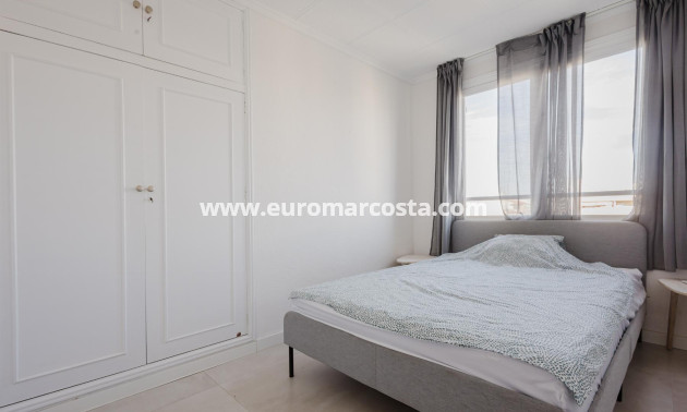 Objekte zum Wiederverkauf - Wohnung - Torrevieja - TORREVIEJA