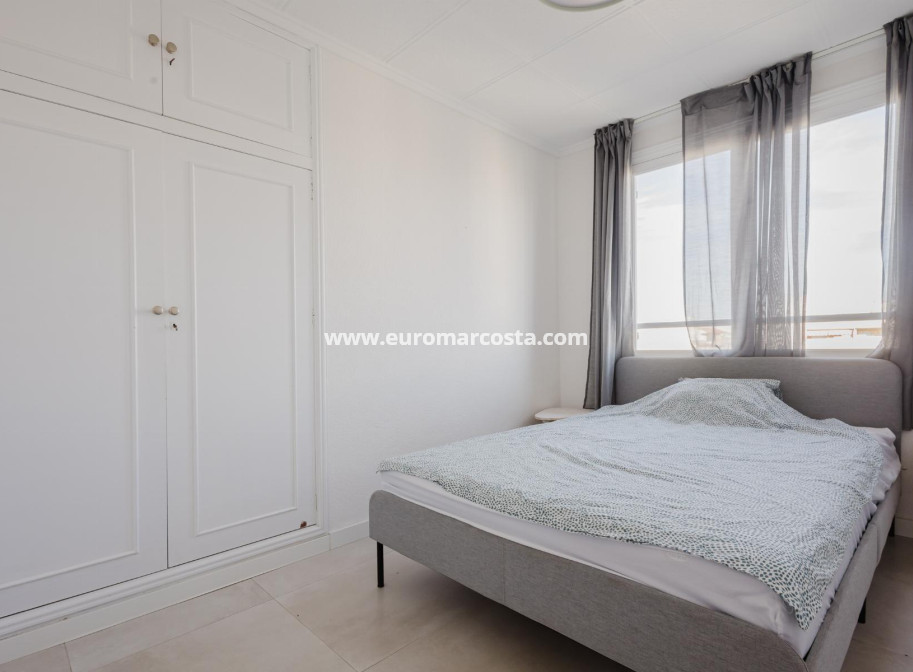 Objekte zum Wiederverkauf - Wohnung - Torrevieja - TORREVIEJA