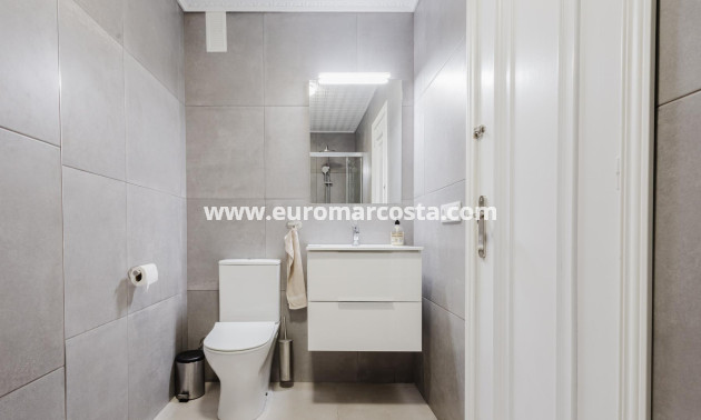 Objekte zum Wiederverkauf - Wohnung - Torrevieja - TORREVIEJA