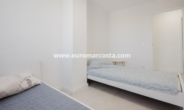 Objekte zum Wiederverkauf - Wohnung - Torrevieja - TORREVIEJA