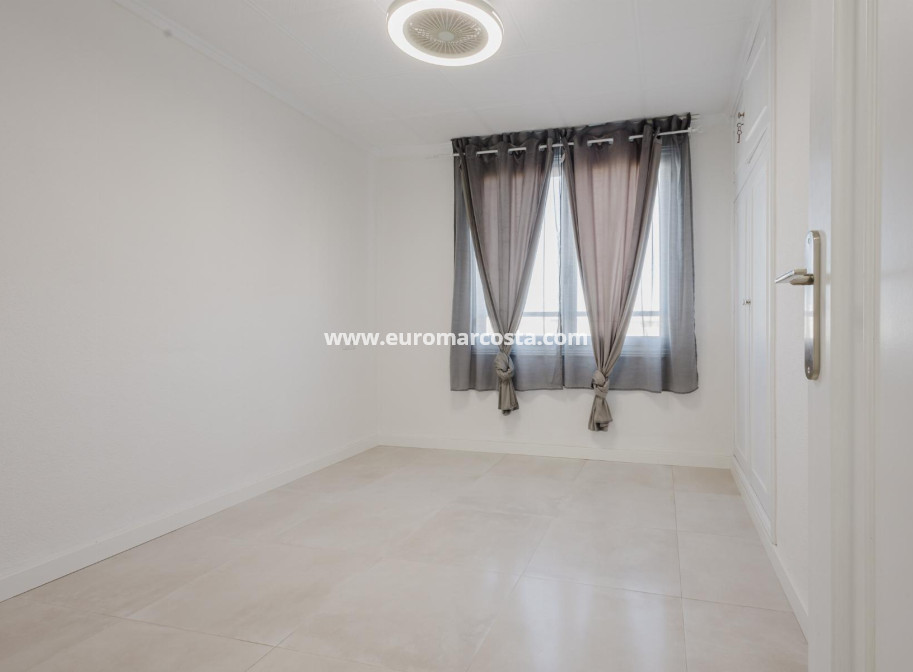 Objekte zum Wiederverkauf - Wohnung - Torrevieja - TORREVIEJA