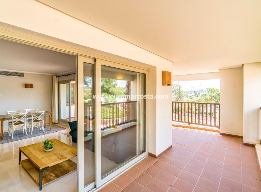 Sale - Apartment / flat - Orihuela Costa - Las Colinas Golf