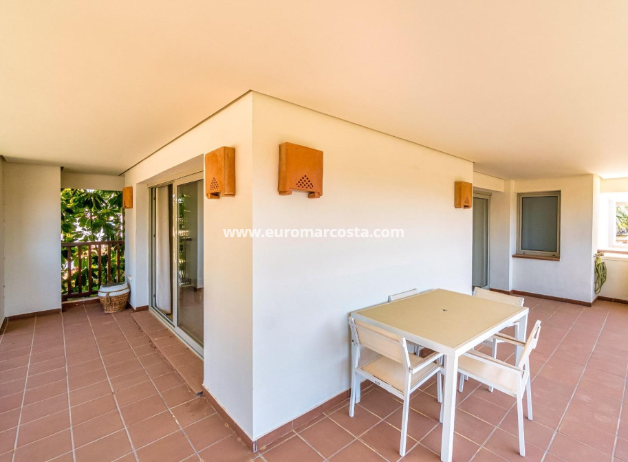 Sale - Apartment / flat - Orihuela Costa - Las Colinas Golf