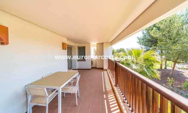 Sale - Apartment / flat - Orihuela Costa - Las Colinas Golf