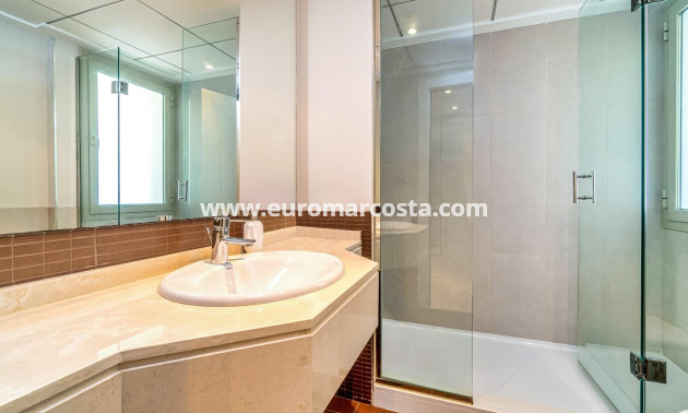 Sale - Apartment / flat - Orihuela Costa - Las Colinas Golf