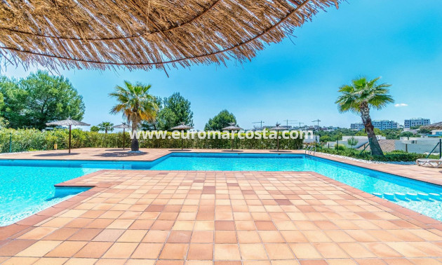 Sale - Apartment / flat - Orihuela Costa - Las Colinas Golf