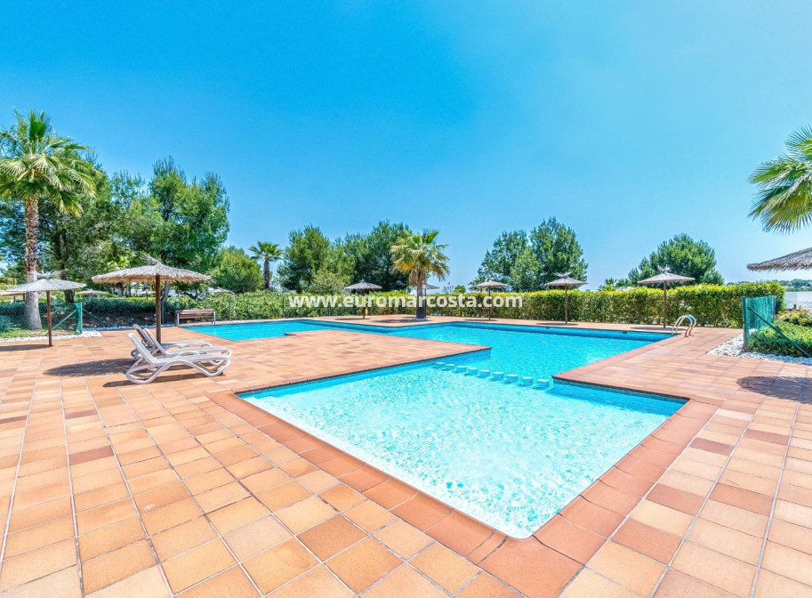 Sale - Apartment / flat - Orihuela Costa - Las Colinas Golf