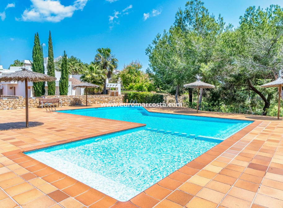 Sale - Apartment / flat - Orihuela Costa - Las Colinas Golf