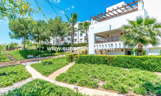 Sale - Apartment / flat - Orihuela Costa - Las Colinas Golf