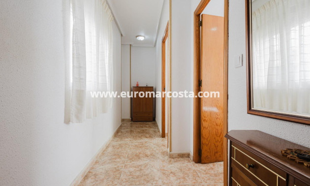 Venta - Apartamento / piso - Torrevieja - TORREVIEJA