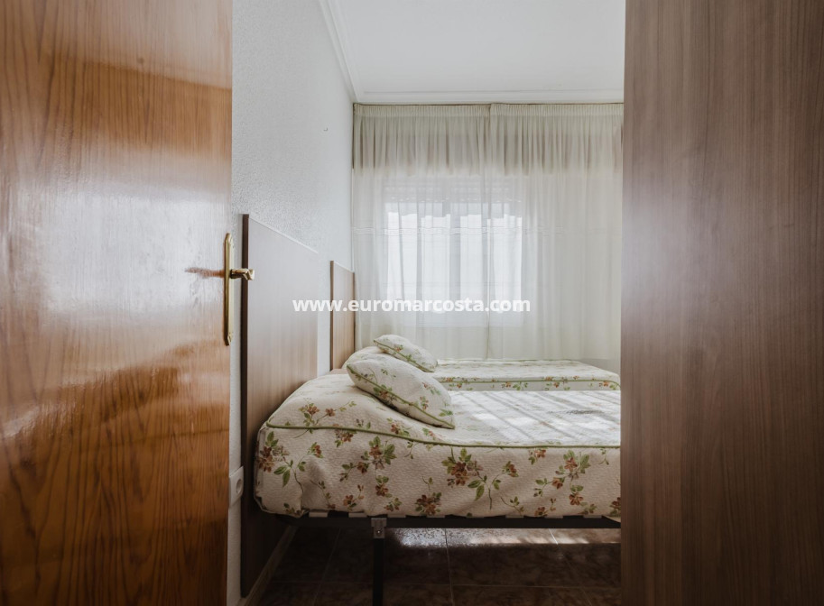 Venta - Apartamento / piso - Torrevieja - TORREVIEJA