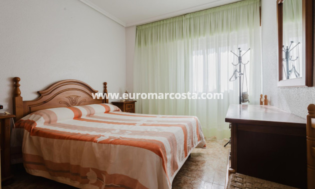 Venta - Apartamento / piso - Torrevieja - TORREVIEJA