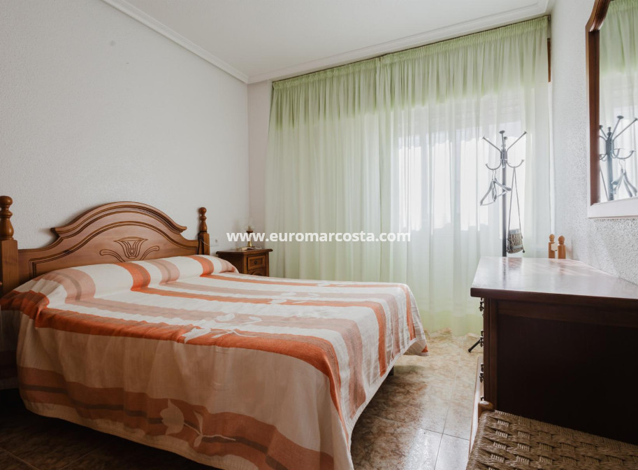 Venta - Apartamento / piso - Torrevieja - TORREVIEJA