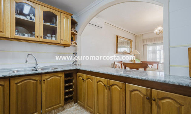 Venta - Apartamento / piso - Torrevieja - TORREVIEJA