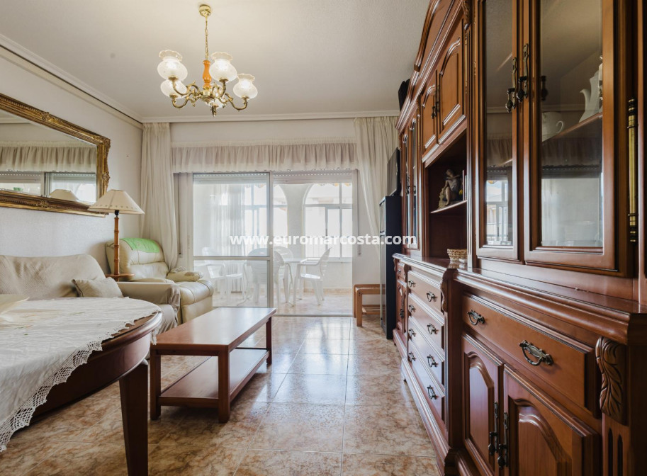 Venta - Apartamento / piso - Torrevieja - TORREVIEJA