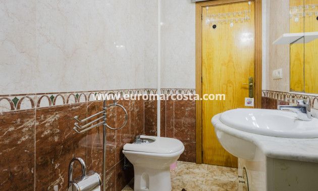Venta - Apartamento / piso - Torrevieja - TORREVIEJA