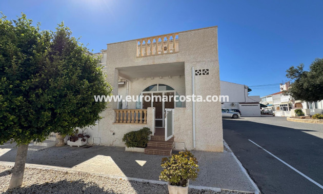Sale - Townhouse - La Mata
