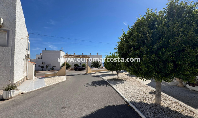 Sale - Townhouse - La Mata