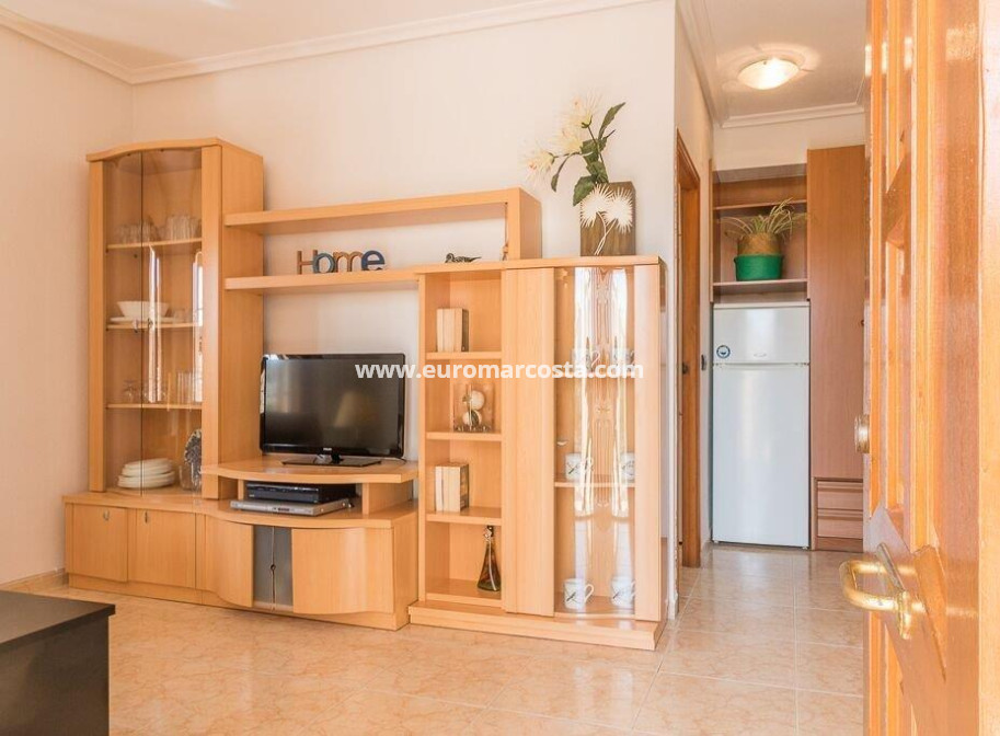 Sale - Casa - Orihuela Costa