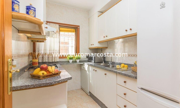 Sale - Casa - Orihuela Costa