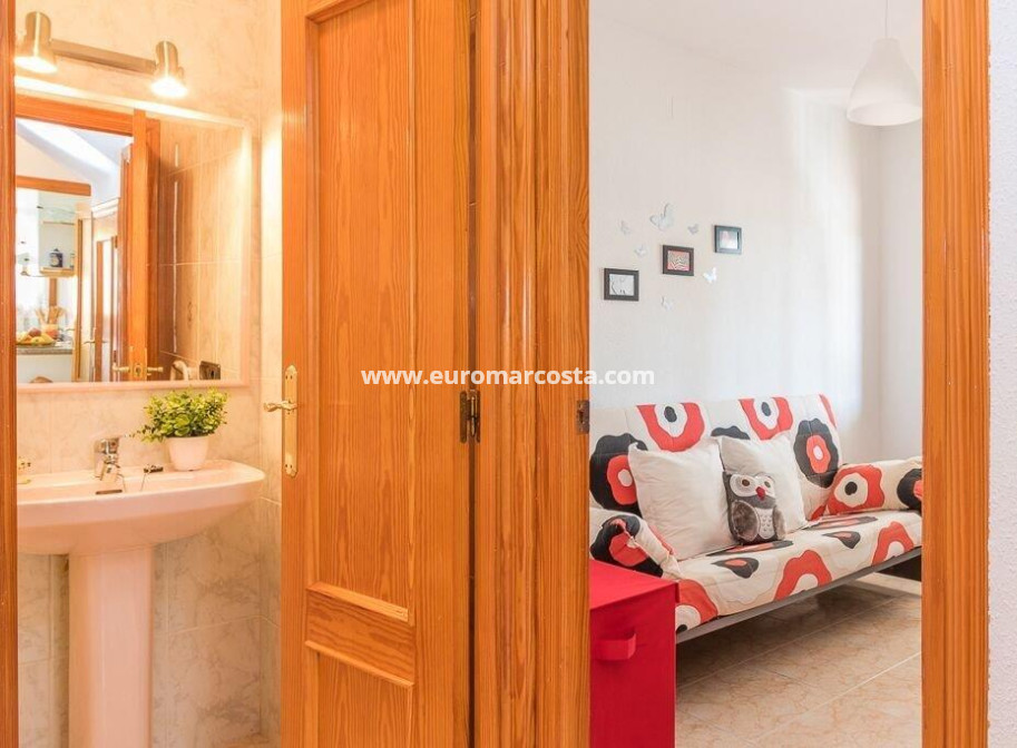 Sale - Casa - Orihuela Costa