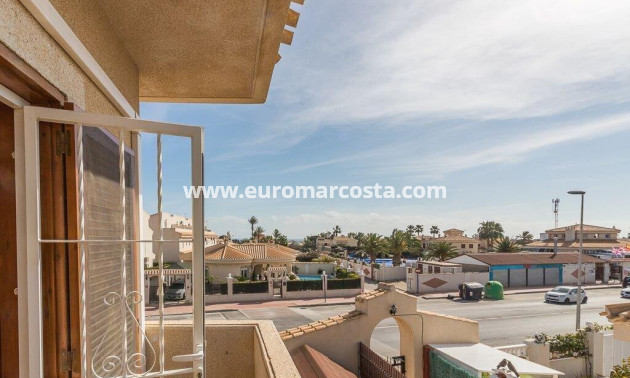 Sale - Casa - Orihuela Costa