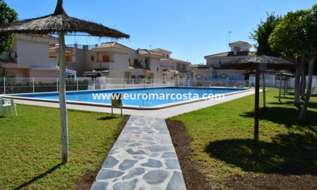 Sale - Casa - Orihuela Costa