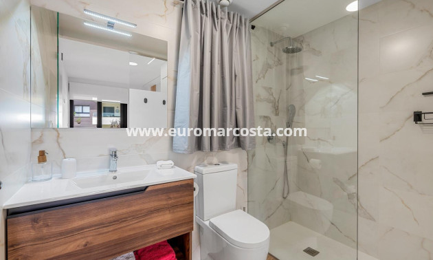 Objekte zum Wiederverkauf - Wohnung - Orihuela Costa - valentino golf III