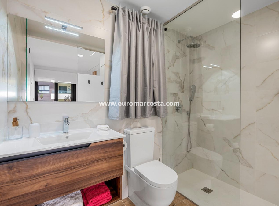 Objekte zum Wiederverkauf - Wohnung - Orihuela Costa - valentino golf III