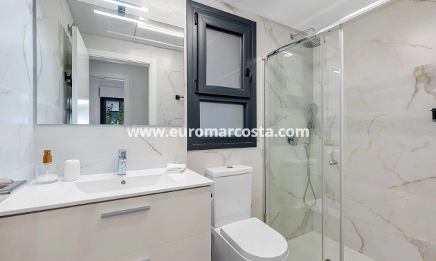 Objekte zum Wiederverkauf - Wohnung - Orihuela Costa - valentino golf III