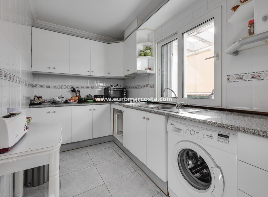 Objekte zum Wiederverkauf - Wohnung - Torrevieja - TORREVIEJA