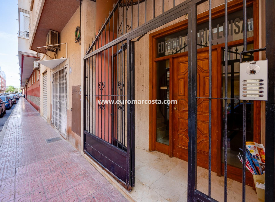 Objekte zum Wiederverkauf - Wohnung - Torrevieja - TORREVIEJA