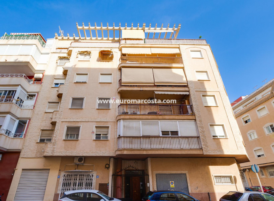 Objekte zum Wiederverkauf - Wohnung - Torrevieja - TORREVIEJA