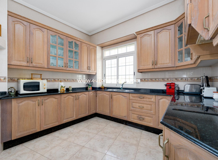 Venta - Apartamento / piso - Torrevieja - TORREVIEJA