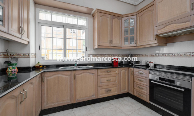 Venta - Apartamento / piso - Torrevieja - TORREVIEJA