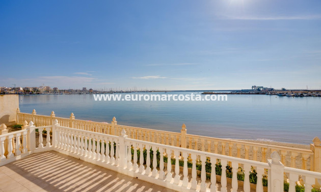 Venta - Apartamento / piso - Torrevieja - TORREVIEJA