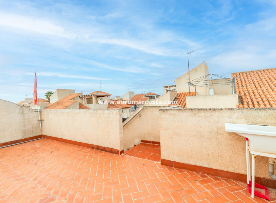 Alquiler a largo plazo - Apartamento / piso - Orihuela Costa