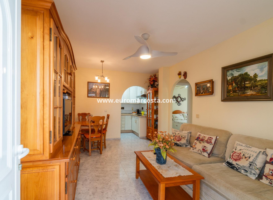 Alquiler a largo plazo - Apartamento / piso - Orihuela Costa