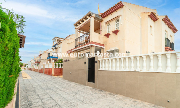 Alquiler a largo plazo - Apartamento / piso - Orihuela Costa