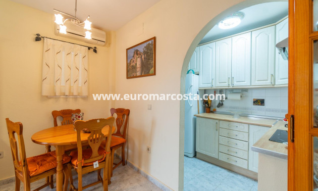 Alquiler a largo plazo - Apartamento / piso - Orihuela Costa